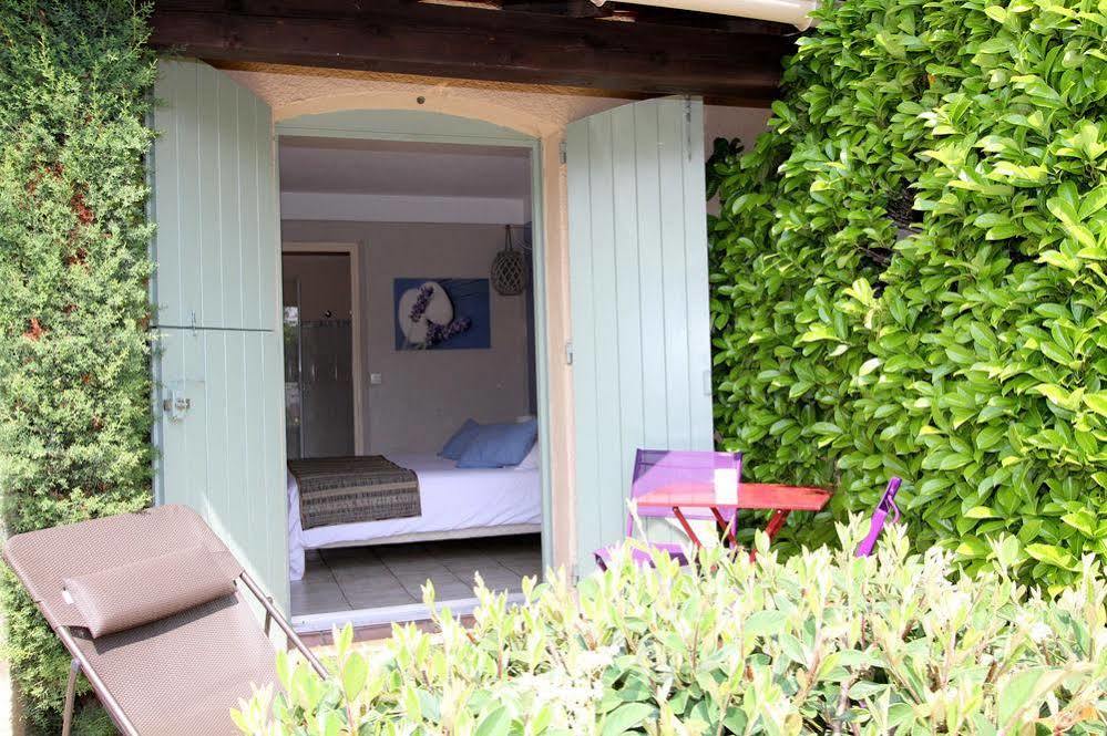 Auberge Des Pins Tourrettes Zewnętrze zdjęcie
