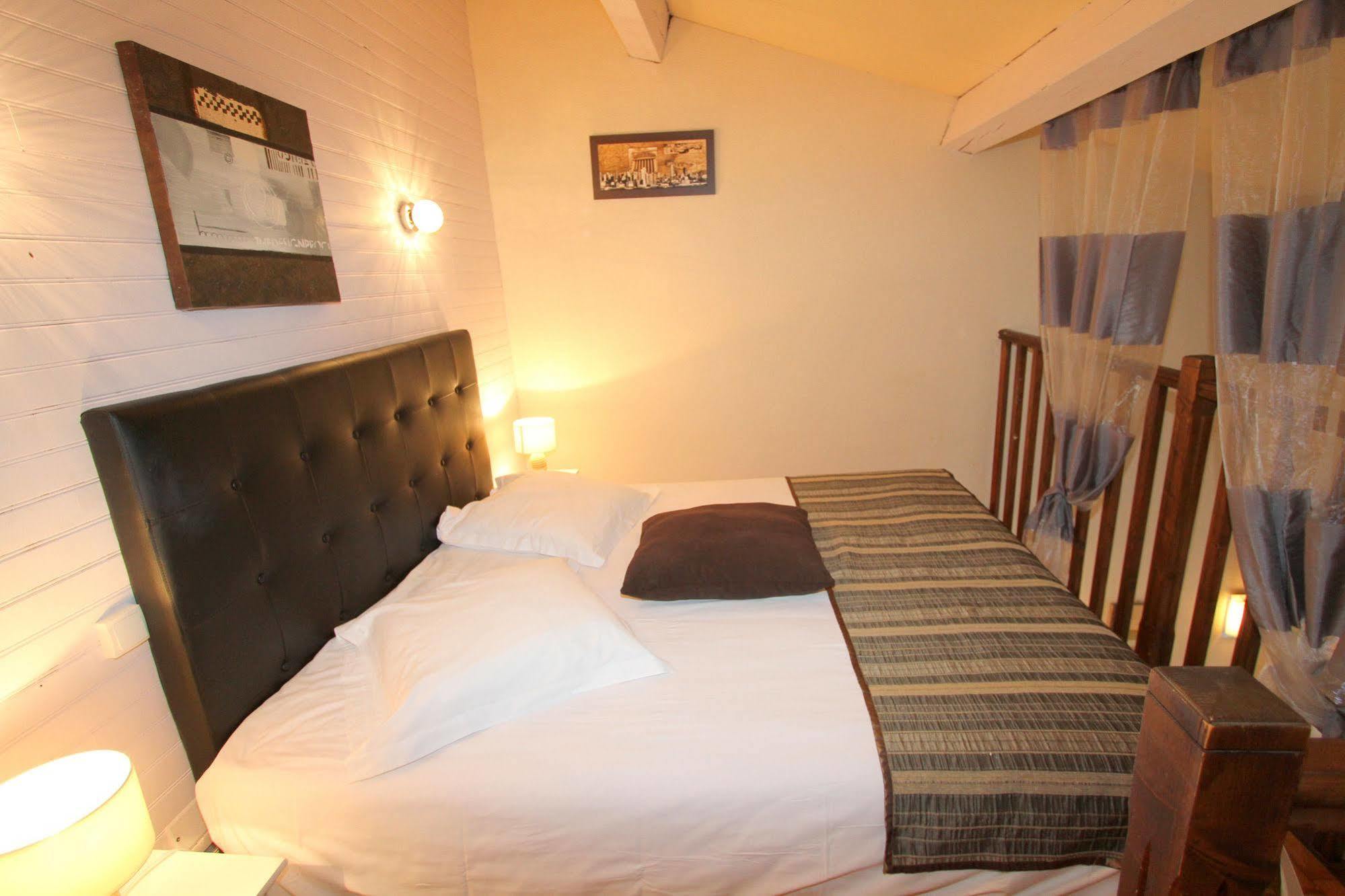 Auberge Des Pins Tourrettes Zewnętrze zdjęcie