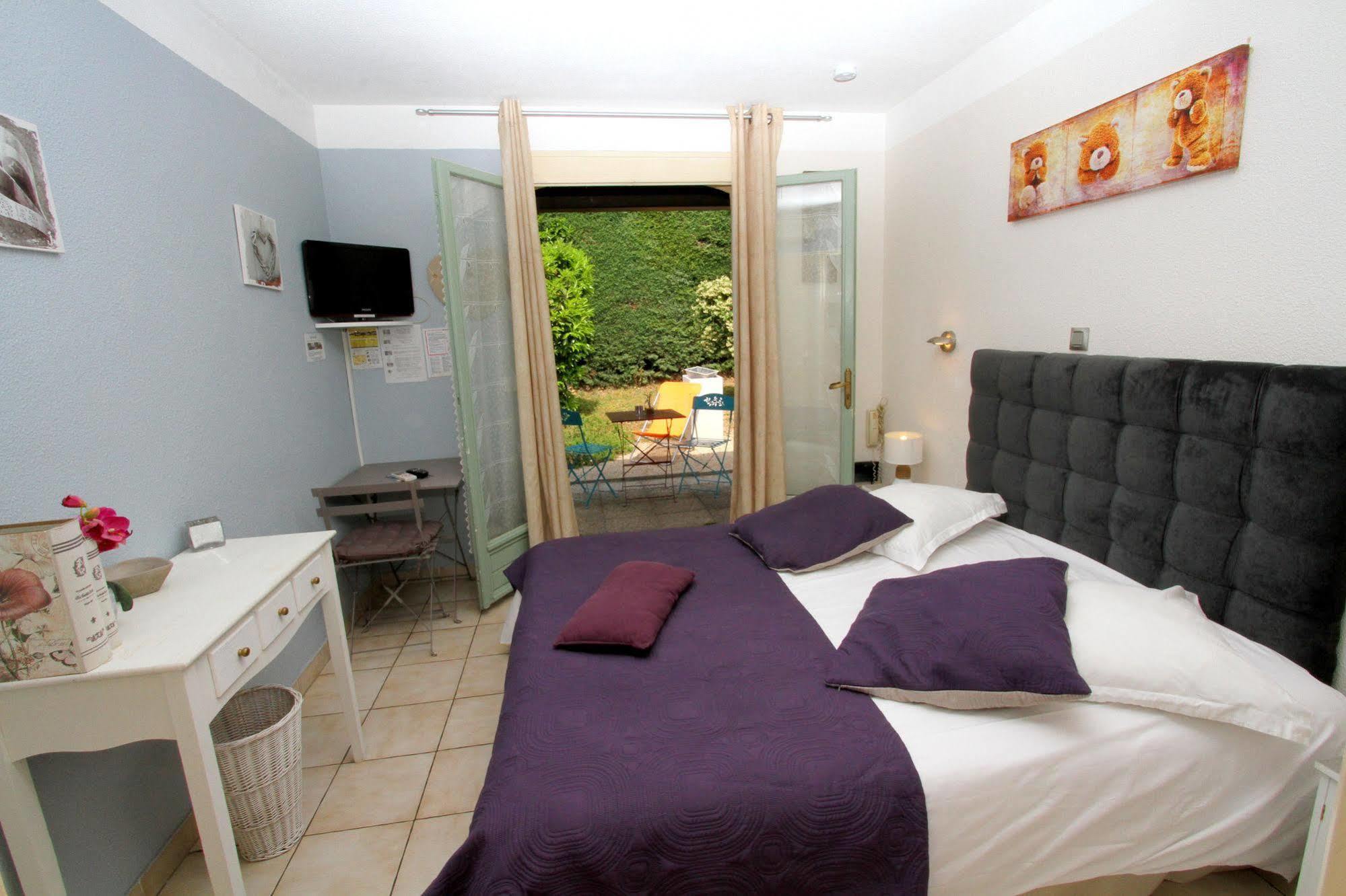Auberge Des Pins Tourrettes Zewnętrze zdjęcie